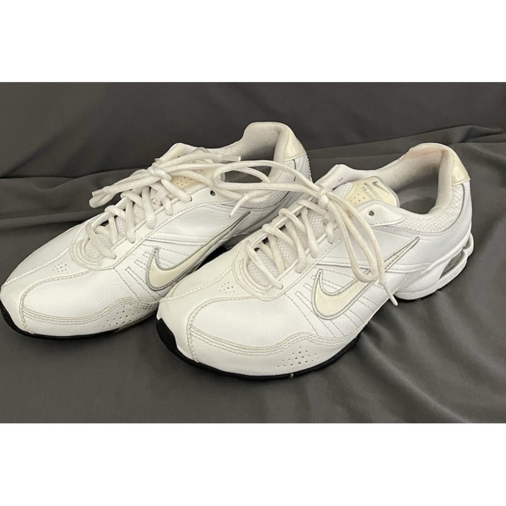 Nike Women's Air Training Shoes White Silver 366650-111 Lace Up Size 7.5